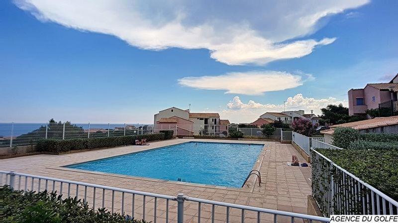 Appartement T3 Avec Terrasse Donnant Sur La Mer Sur Saint Pierre La Mer Buitenkant foto